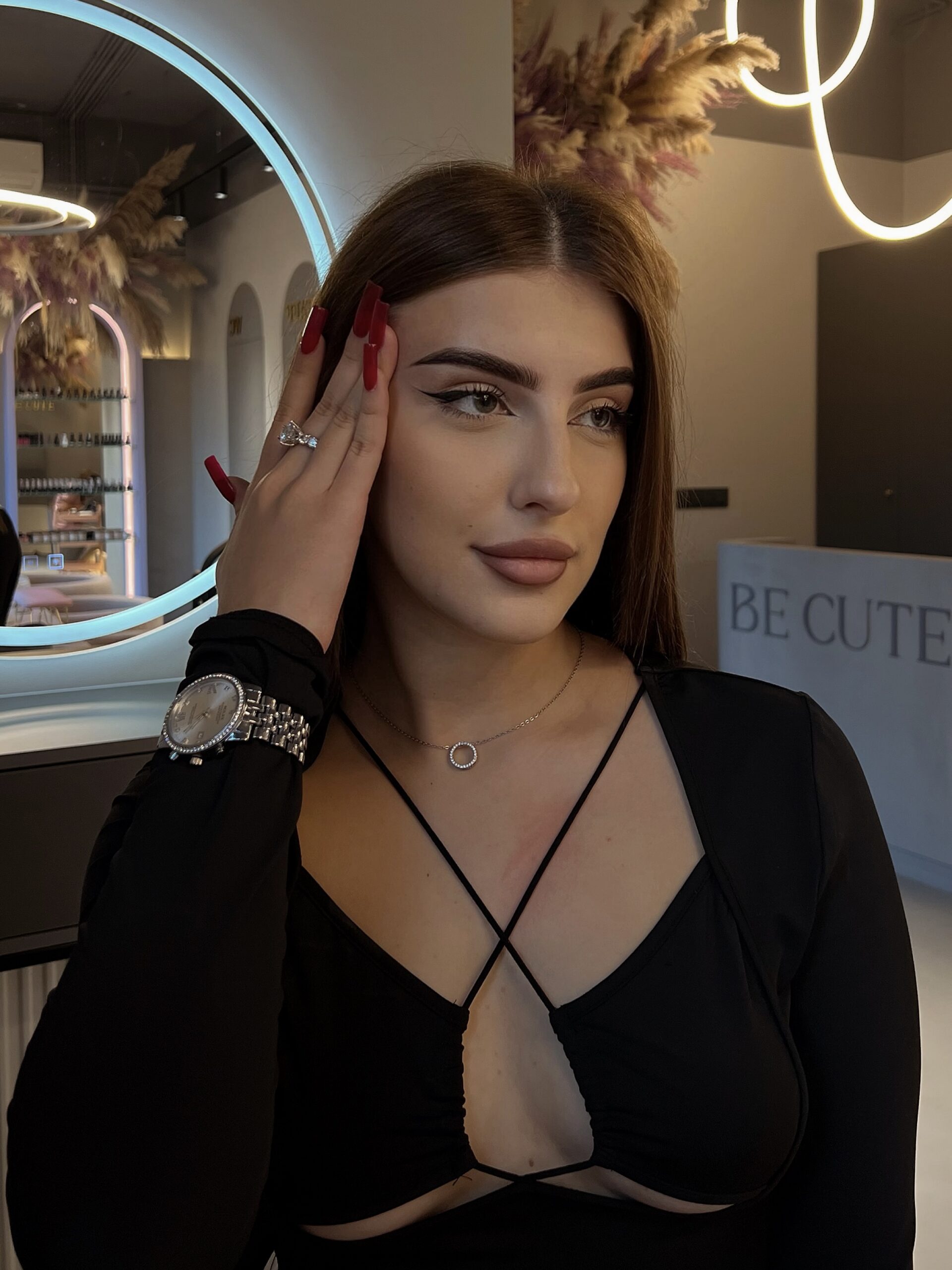 Korekta + farbowanie brwi